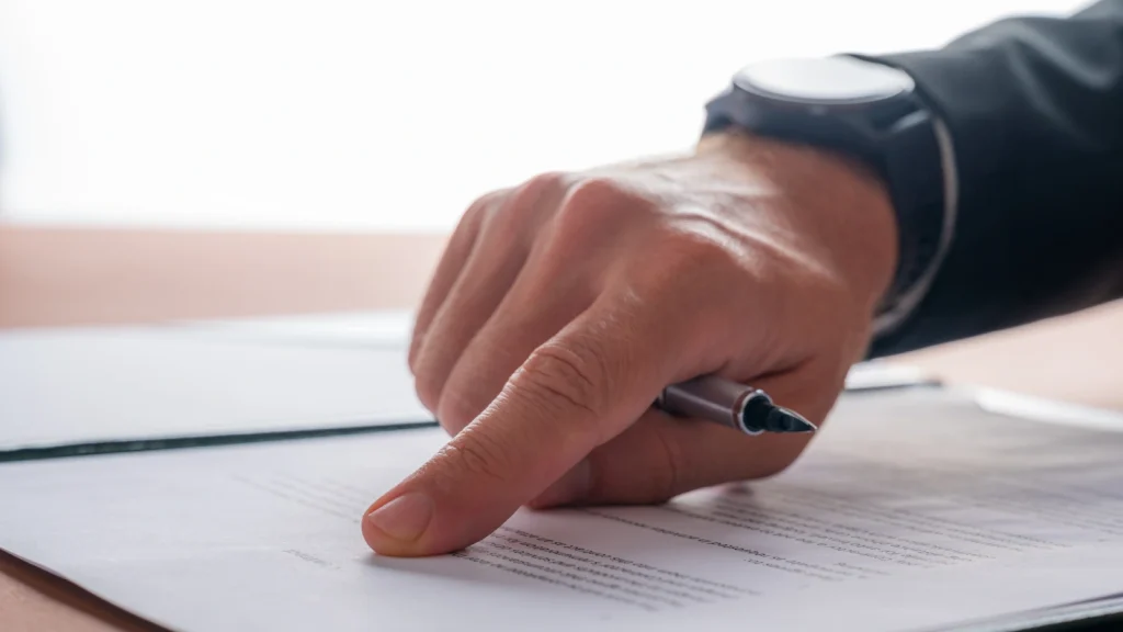Cláusula arbitral modelo para contratos - Centro de Arbitraje Searpax